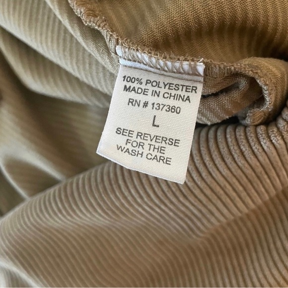 LIVE 4 Truth Tan Corduroy Button Down Long Sleeve Size Large Chest Pocket Casual - Picture 6 of 7